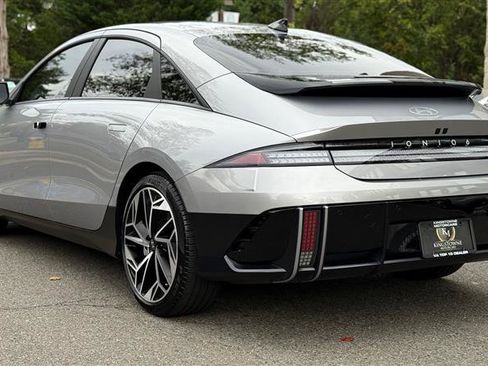 Used 2023 Hyundai Ioniq 6 SEL image 4