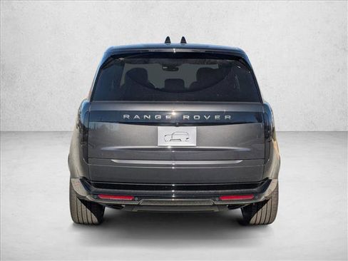 New 2025 Land Rover Range Rover Long Wheelbase SE image 8