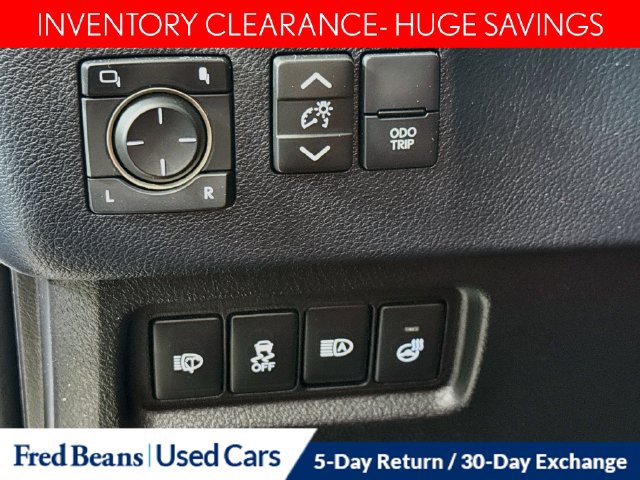 Used 2023 Lexus GX 460 Premium w/ Premium Package AWD/4WD image 15