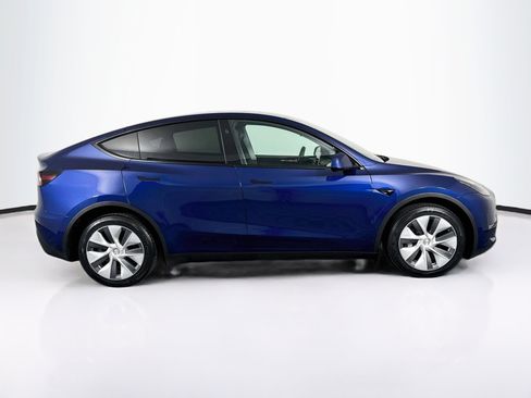 Used 2023 Tesla Model Y Long Range AWD/4WD image 16