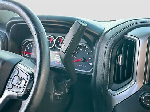 Used 2022 Chevrolet Silverado 2500 LT w/ Convenience Package image 16