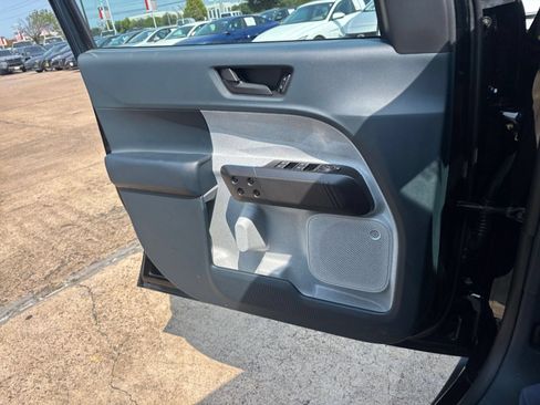 Used 2026 Ford Maverick XLT FWD image 18