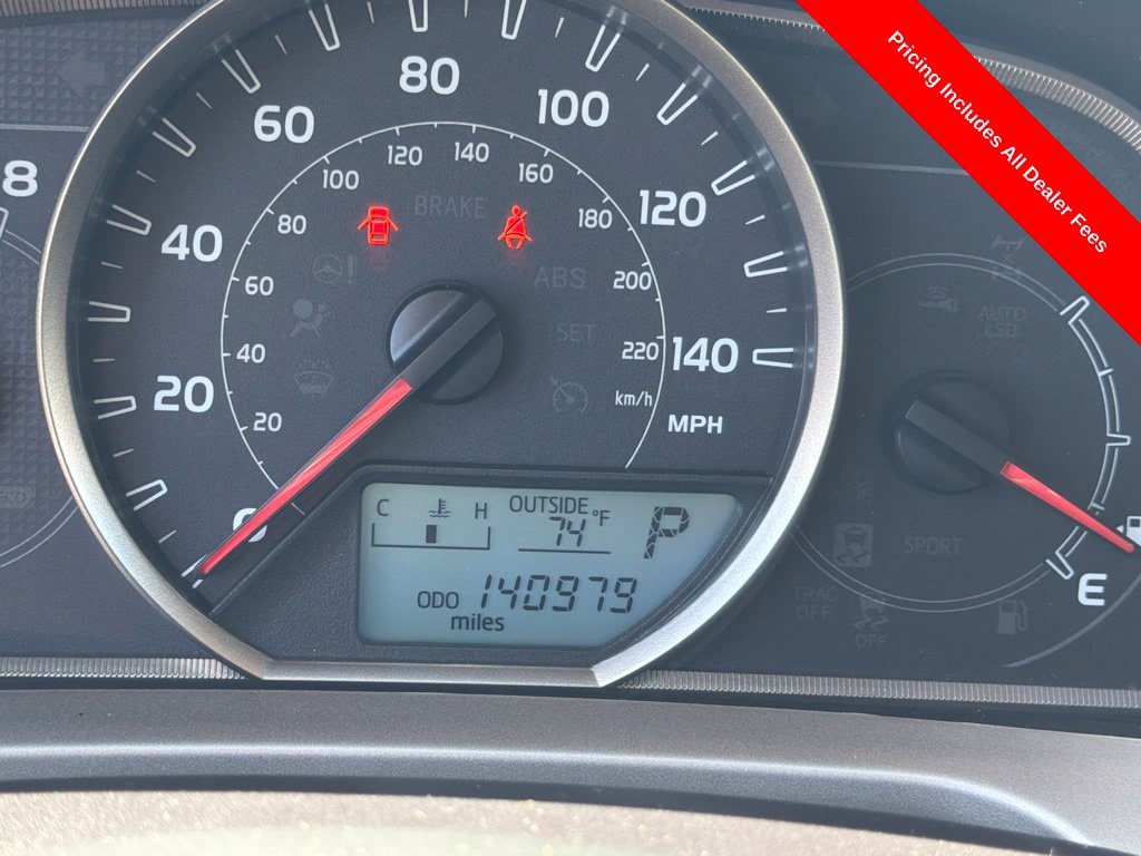 Used 2015 Toyota RAV4 XLE FWD image 14