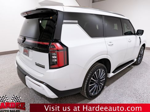 Used 2025 Nissan Armada Platinum Reserve AWD/4WD image 5