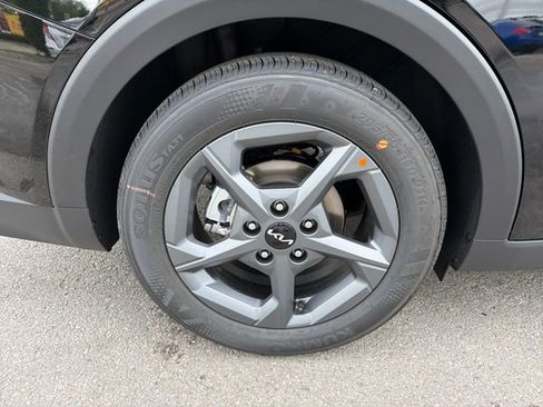 New 2026 Kia K4 FWD image 25