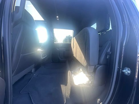 Used 2022 Chevrolet Silverado 3500 High Country AWD/4WD image 11