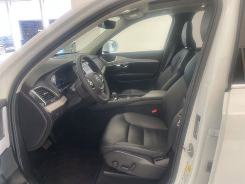 Certified 2023 Volvo XC90 B5 Core w/ Climate Package image 7