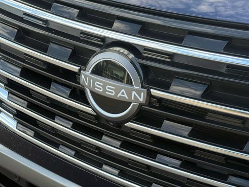 Used 2026 Nissan Rogue SL FWD image 33