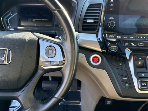 Used 2018 Honda Odyssey EX-L image 20