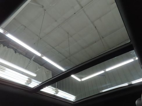 Used 2025 GMC Yukon Elevation w/ Elevation Premium Package image 34