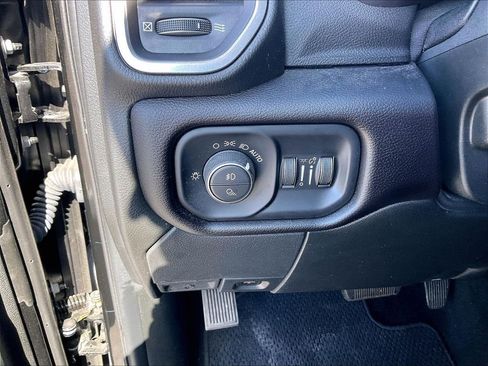 Used 2023 RAM 3500 Laramie AWD/4WD image 25