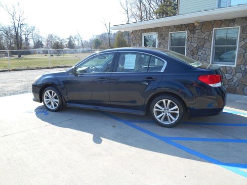 Used 2013 Subaru Legacy 2.5i Premium image 16