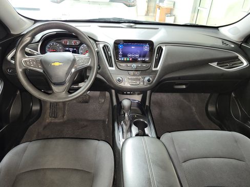 Used 2023 Chevrolet Malibu LT w/ Driver Confidence Package FWD image 11