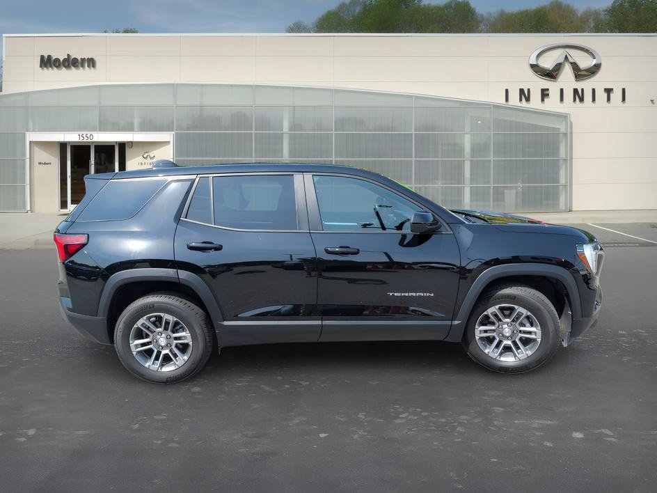 Used 2026 GMC Terrain Elevation AWD/4WD image 3