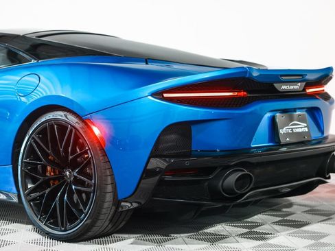 Used 2022 McLaren GT RWD image 18