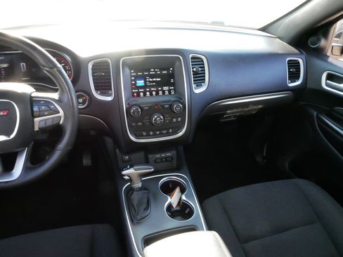 Used 2019 Dodge Durango SXT image 9
