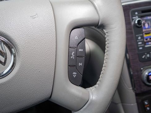 Used 2015 Buick Enclave Leather image 25