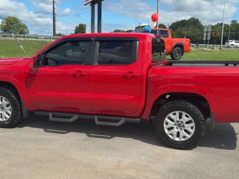 Used 2023 Nissan Frontier SV w/ SV Convenience Package AWD/4WD image 4