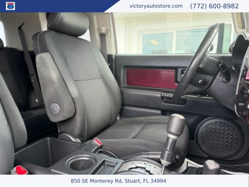 Used 2007 Toyota FJ Cruiser 4WD image 22