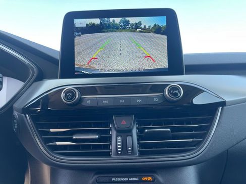 New 2025 Ford Escape Active w/ Active Premium Tech Pack image 9