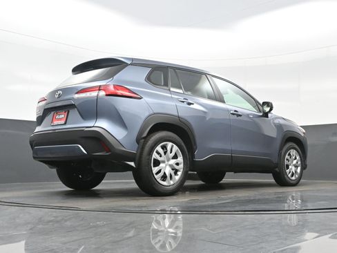 Used 2024 Toyota Corolla Cross L image 30