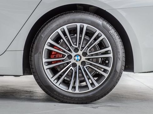Used 2019 BMW 530i w/ Convenience Package RWD image 14