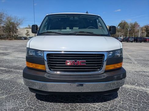 Used 2024 GMC Savana 2500 w/ Driver Convenience Package image 9