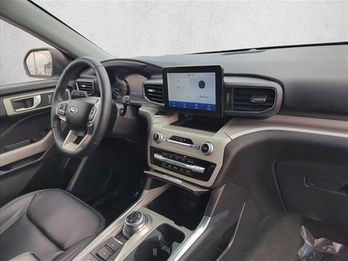 Certified 2023 Ford Explorer XLT w/ Equipment Group 202A image 21