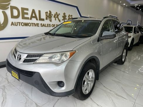 Used 2014 Toyota RAV4 LE image 3