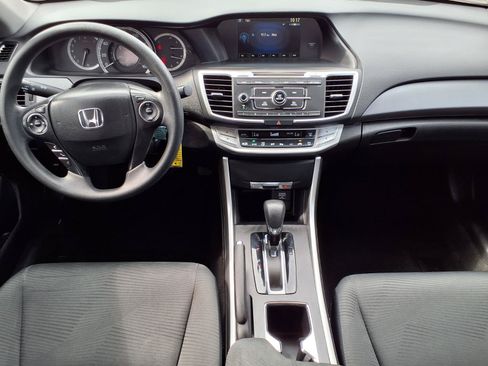 Used 2015 Honda Accord LX image 4
