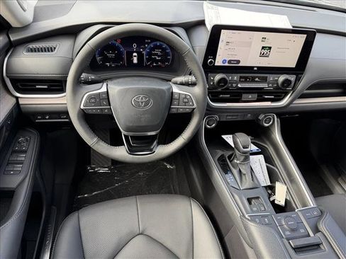 New 2026 Toyota Grand Highlander Limited image 10