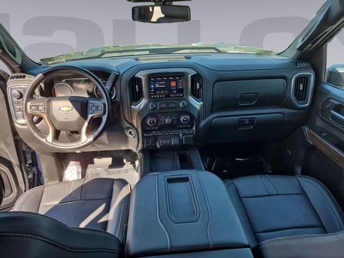 Certified 2022 Chevrolet Silverado 3500 High Country AWD/4WD image 12