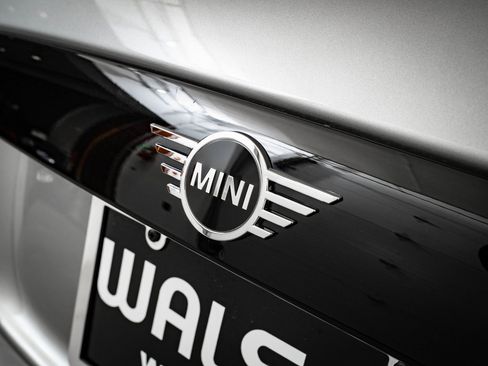 Used 2024 MINI Cooper SE image 18