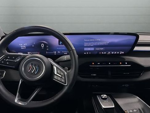 Used 2025 Buick Enclave Preferred image 10