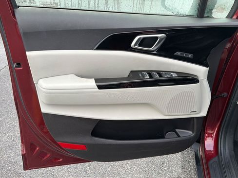 Used 2024 Kia Carnival SX Prestige FWD image 15