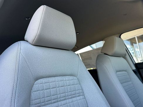 New 2026 Honda HR-V LX image 18