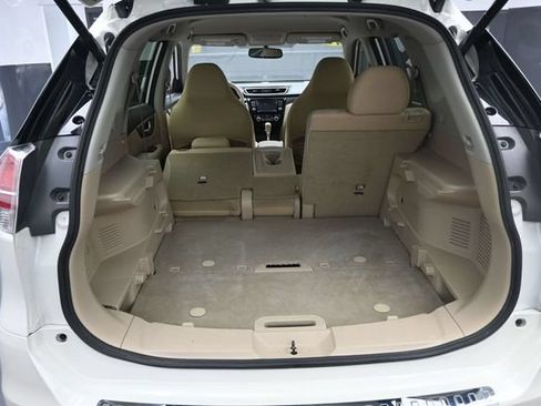 Used 2015 Nissan Rogue SV w/ SV Premium Package FWD image 23
