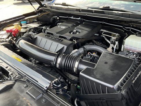 Used 2022 Nissan Frontier SV image 10