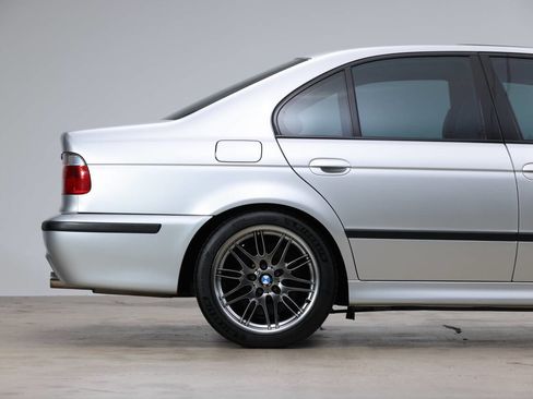 Used 2003 BMW M5 image 27