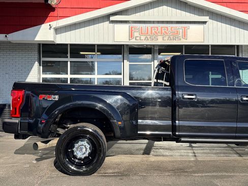 Used 2019 Ford F450 Limited image 11