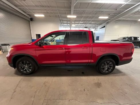 Used 2024 Honda Ridgeline Sport image 6