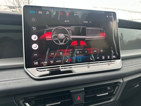 New 2026 Volkswagen Tiguan SE R-Line image 11