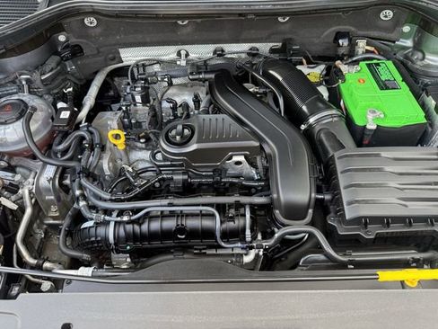 Used 2022 Volkswagen Taos S image 32