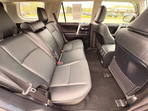 Used 2024 Toyota 4Runner Limited AWD/4WD image 33