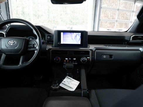 Certified 2024 Toyota Tacoma SR5 image 21