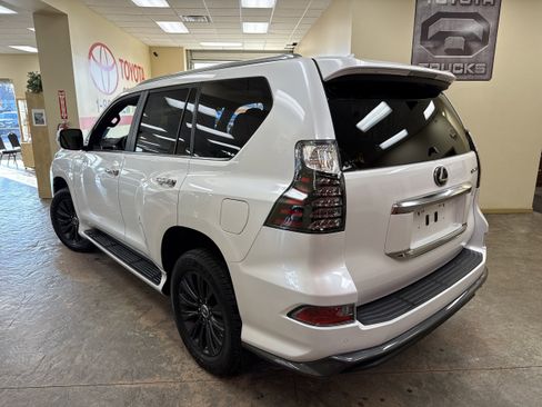Used 2023 Lexus GX 460 Premium image 9