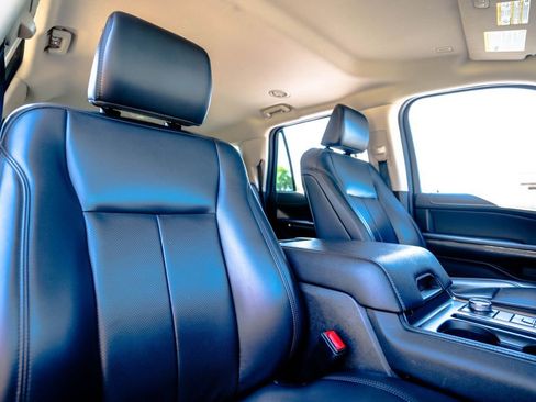 Used 2024 Ford Expedition Max XLT AWD/4WD image 18