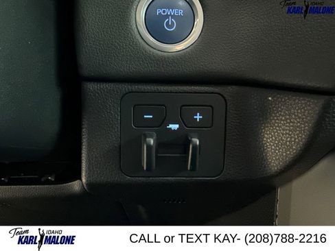 Used 2024 Toyota Tundra Limited AWD/4WD image 12