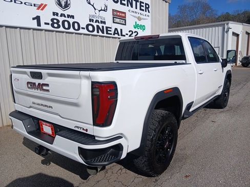 Used 2024 GMC Sierra 2500 AT4 w/ AT4 Premium Plus Package image 3