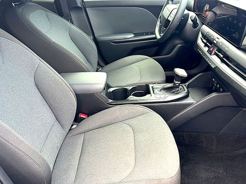 Used 2025 Kia K4 FWD image 23